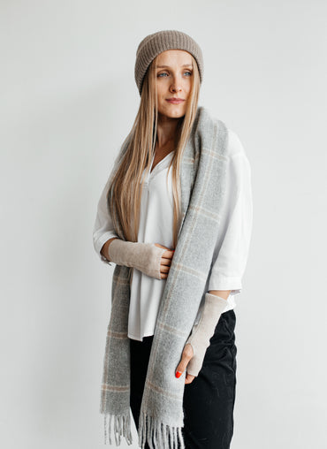 Stowe Alpaca Light Grey Checks Scarf - Shop Linen Way
